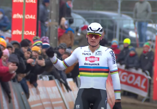 Матье ван дер Пул &mdash; победитель этапа Кубка мира по велокроссу в Зонховене