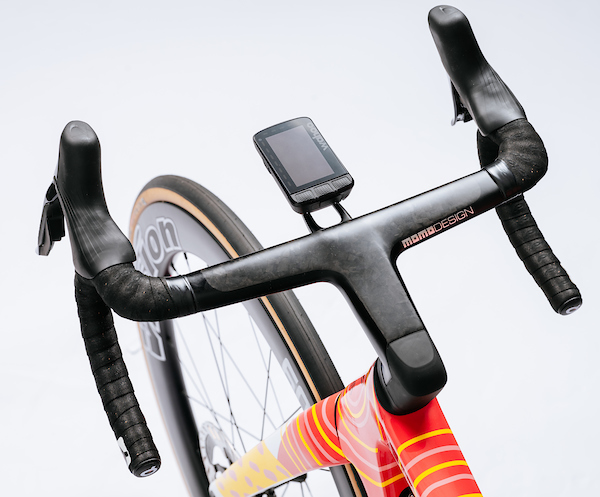 Команда EF Education-EasyPost представила велоформу на 2024 год