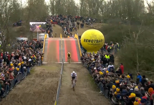 Девятая подряд победа Матье ван дер Пула в велокроссе сезона 2023/24