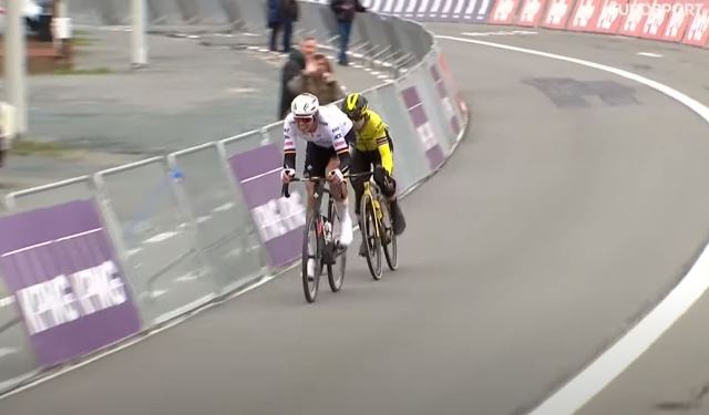 Ян Тратник &mdash; победитель классики Omloop Het Nieuwsblad-2024