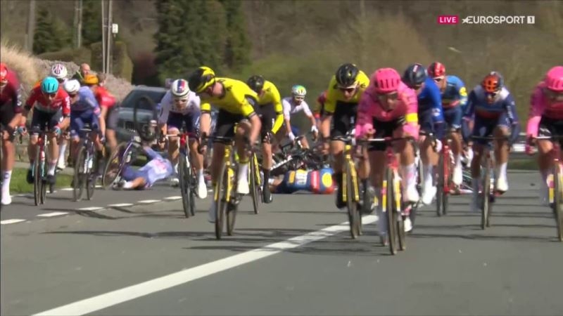 Маттео Йоргенсон — победитель Dwars door Vlaanderen-2024