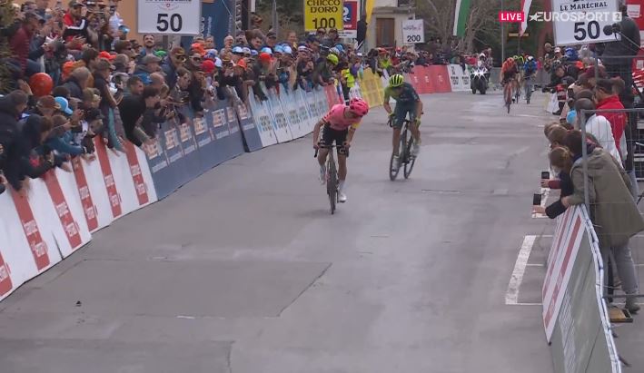 Ричард Карапас — победитель 4 этапа Тура Романдии-2024