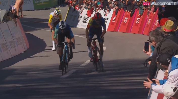 Тибо Нис — победитель 2 этапа Тура Романдии-2024