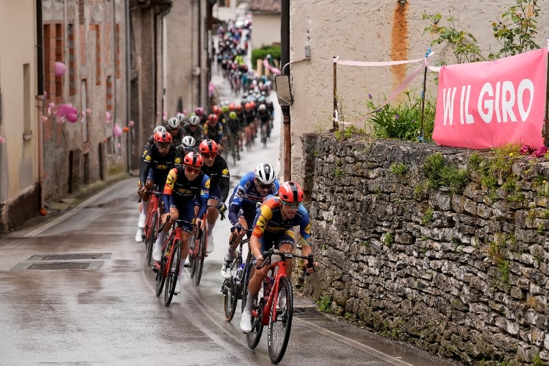 Дубль Тима Мерлира на 18-м этапе Джиро д’Италия-2024
