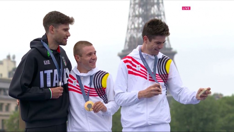 Ваут ван Арт и его тренер о двух дисковых колёсах и бронзе Олимпийских игр-2024 в гонке с раздельным стартом