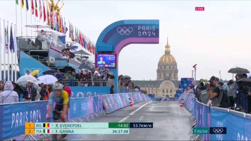 Ремко Эвенепул — олимпийский чемпион в гонке с раздельным стартом