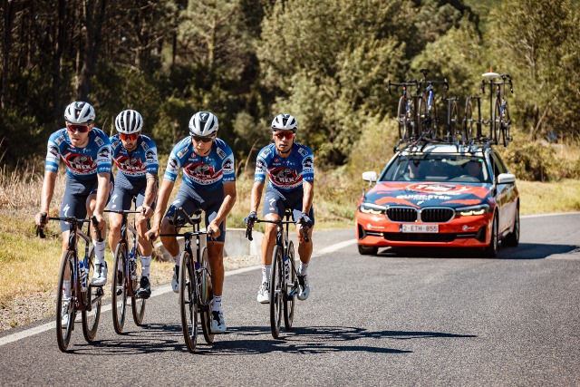 Команда Soudal Quick Step станет T-Rex Quick-Step на Вуэльте Испании-2024