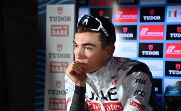 Директор Вуэльты Испании просит команду UAE Team Emirates включить в состав участников Хуана Аюсо