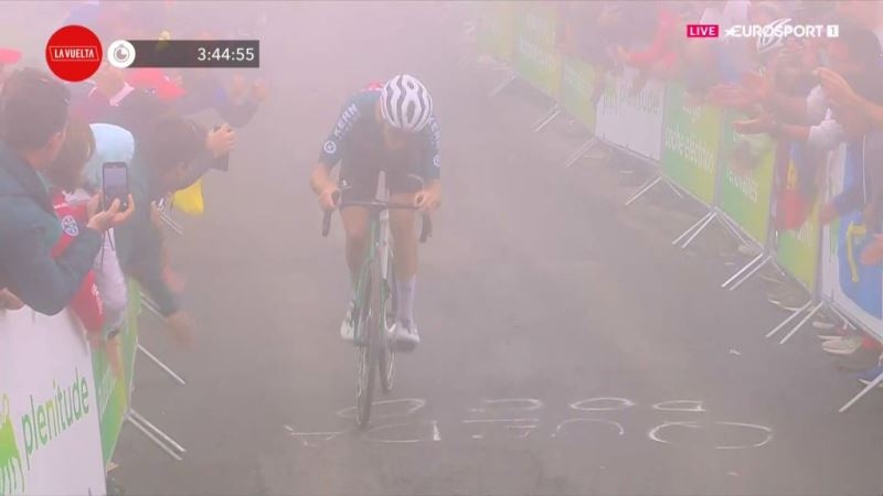 Пабло Кастрийо сделал дубль, выиграв горный 15-й этап Вуэльты Испании-2024 с финишем на Куиту Негру