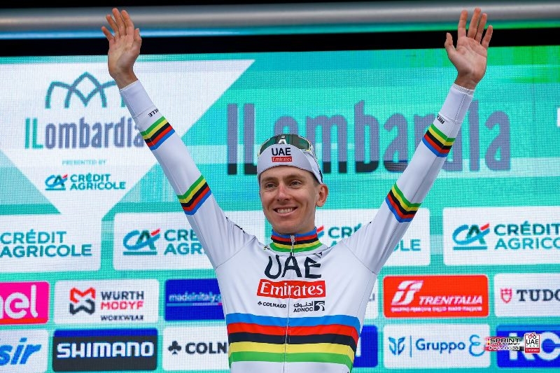 Тадей Погачар и команда UAE Team Emirates договорились о продлении контракта до 2030 года