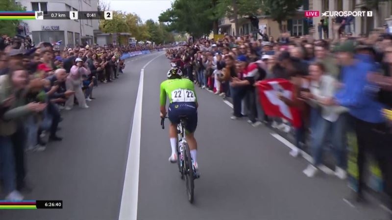 Тадей Погачар — чемпион мира-2024 в групповой гонке после атаки за 100 км до финиша