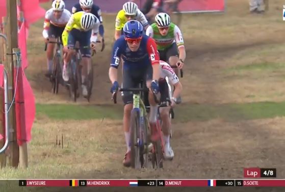 Майкл Вантауренхаут выиграл этап Кубка мира по велокроссу-2024 в Дублине