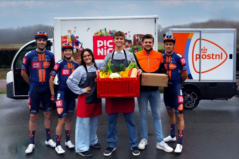 Picnic PostNL — новый титульный спонсор и новое название велокоманды dsm firmenich-PostNL c 2025 года