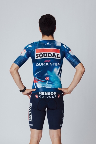 Команда Soudal Quick-Step представила велоформу на 2025 год