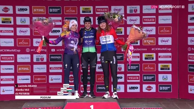 Люсинда Бранд — победительница финального этапа и общего зачёта Кубка мира по велокроссу-2025