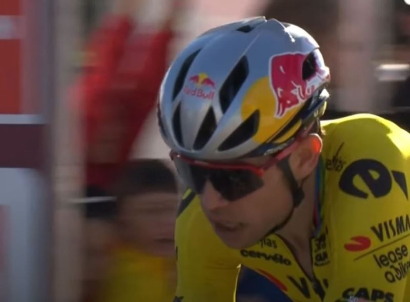 Ваут ван Арт занял 4-е место на этапе Кубка мира по велокроссу-2025 в Бенидорме