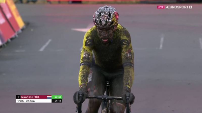 Ваут ван Арт завершил сезон велокросса-2025 подиумом на этапе Кубка мира в Маасмехелене