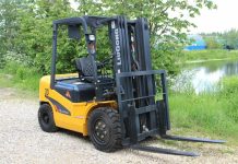 Дизельный вилочный погрузчик: мощь и практичность в работе